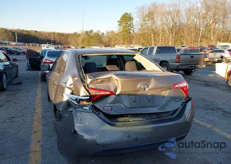 2018 Toyota Corolla Le z USA, uszkodzony, nr VIN 2T1BURHE4JC118514